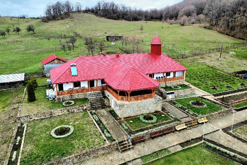 Mănăstirea Cârnu