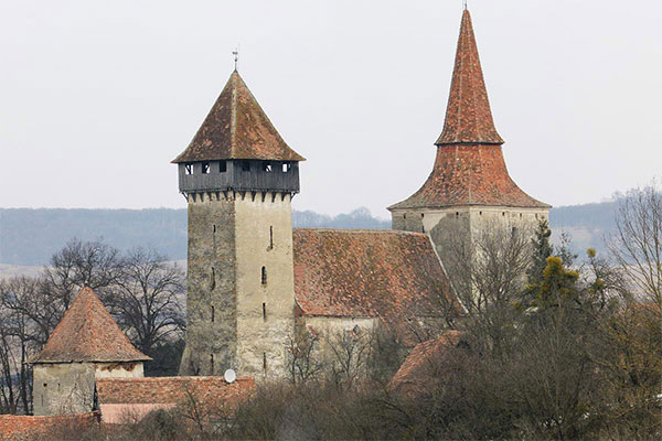 Kirchenburg Movile / Hundertbücheln
