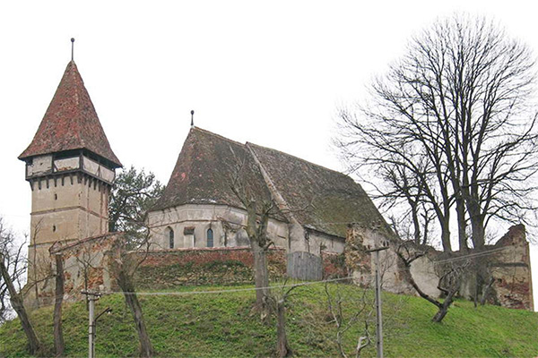 Kirchenburg Pelişor / Magarei