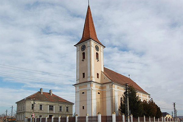 Kirchenburg Petreşti / Petersdorf