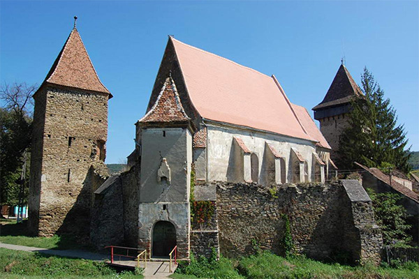 Kirchenburg Valchid / Waldhütten