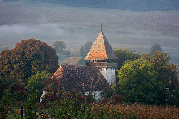 Kirchenburg Măgheruș / Maniersch