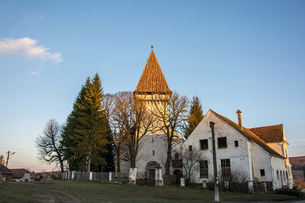 Kirchenburg Șomartin / Martinsberg