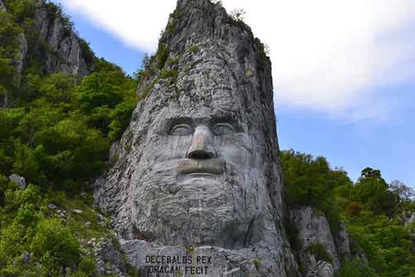 The statue of Decebalus