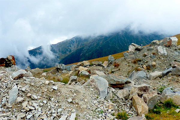 Lotru Valley with Transalpina